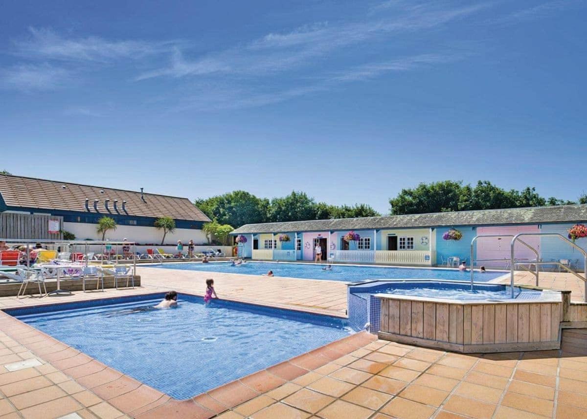 Trevornick Holiday Park Cubert Bagian luar foto